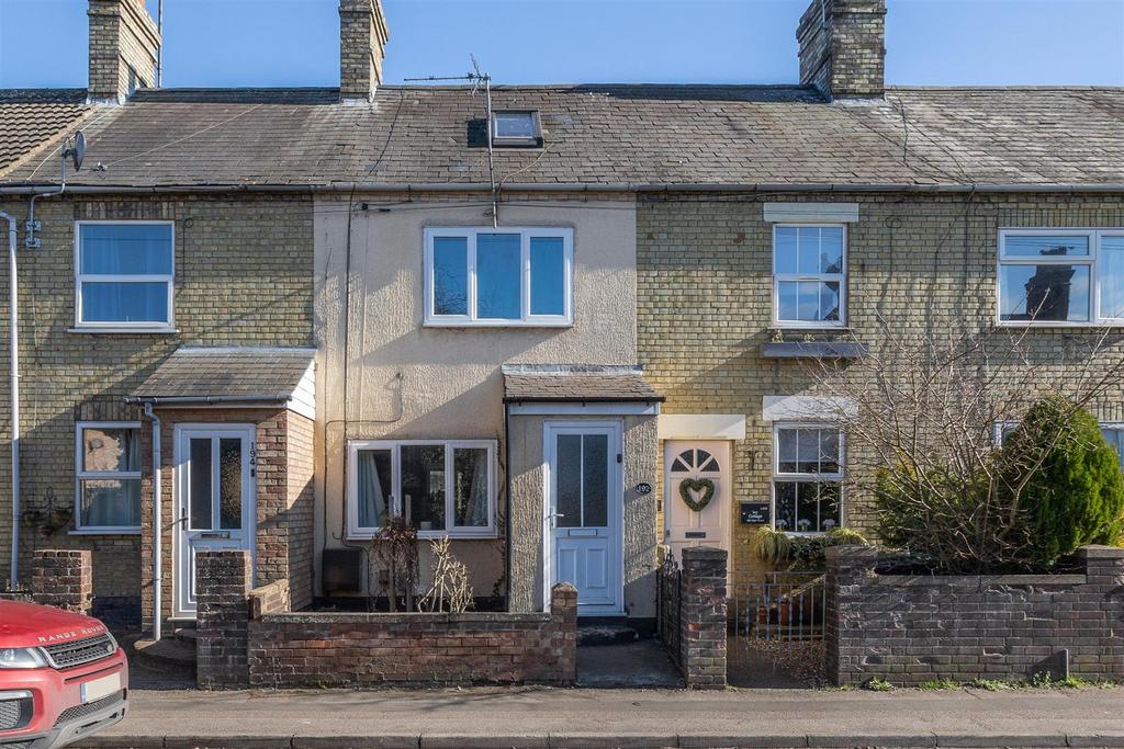 High Street, Arlesey, Beds SG15 6TB 3 bed terraced house for sale £