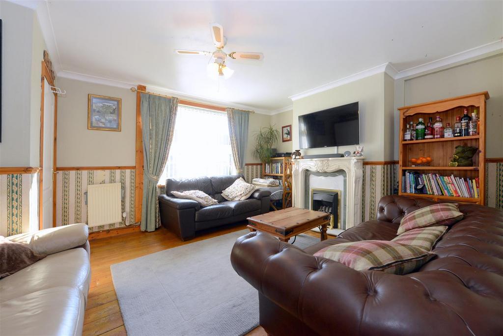 Hill Crescent, Belle Vue, Shrewsbury 3 bed end of terrace house for