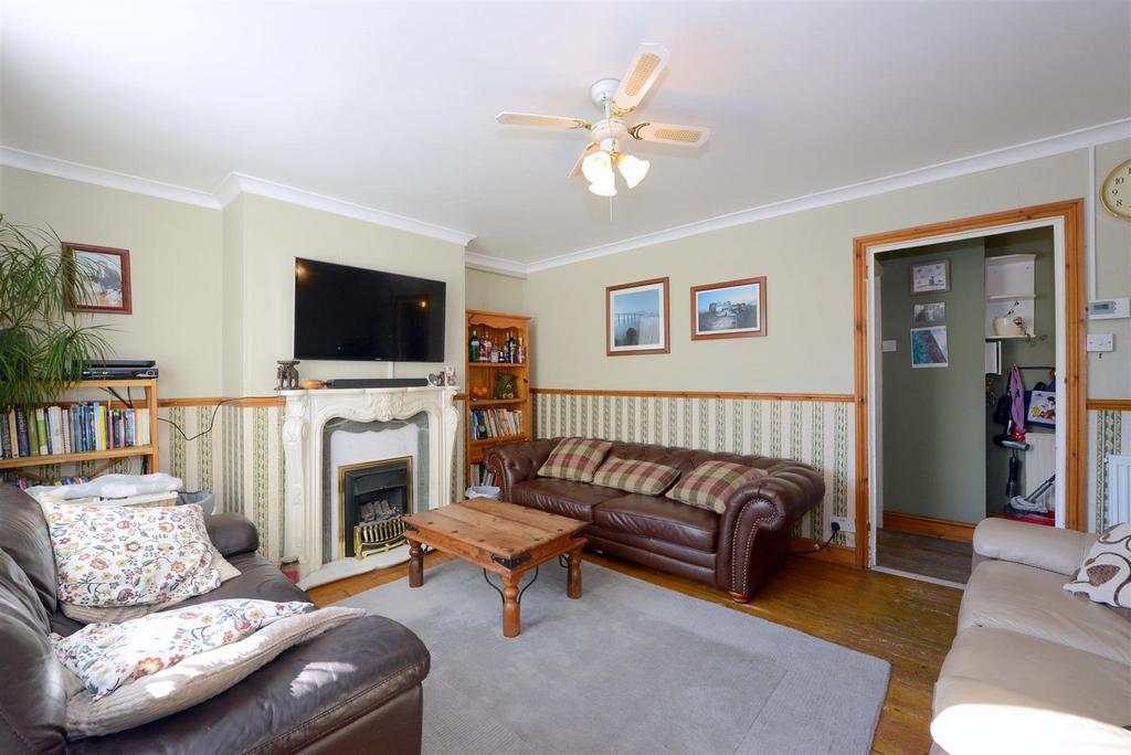 Hill Crescent, Belle Vue, Shrewsbury 3 bed end of terrace house for