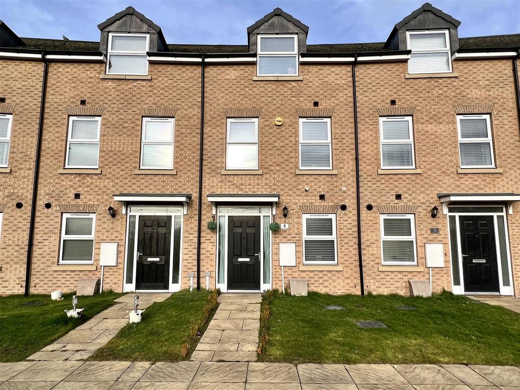 Oak Road, Market Weighton 3 bed townhouse £220,000