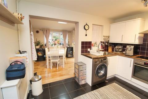 2 bedroom end of terrace house for sale - Pettingrew Close, Walnut Tree, Milton Keynes