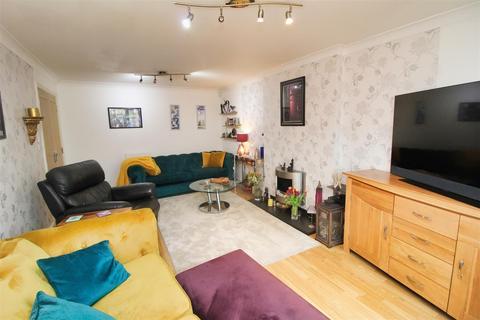 20 Kendall Place, Medbourne, Milton Keynes, MK5 6LR