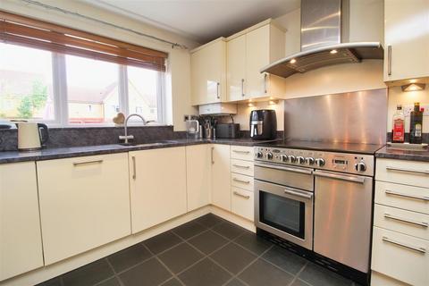 20 Kendall Place, Medbourne, Milton Keynes, MK5 6LR