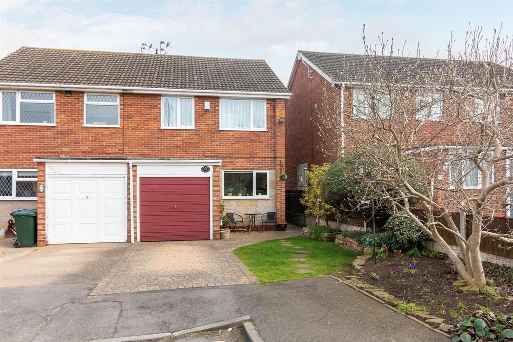 Woodley Street, Ruddington, Nottingham 3 bed semidetached house £310,000