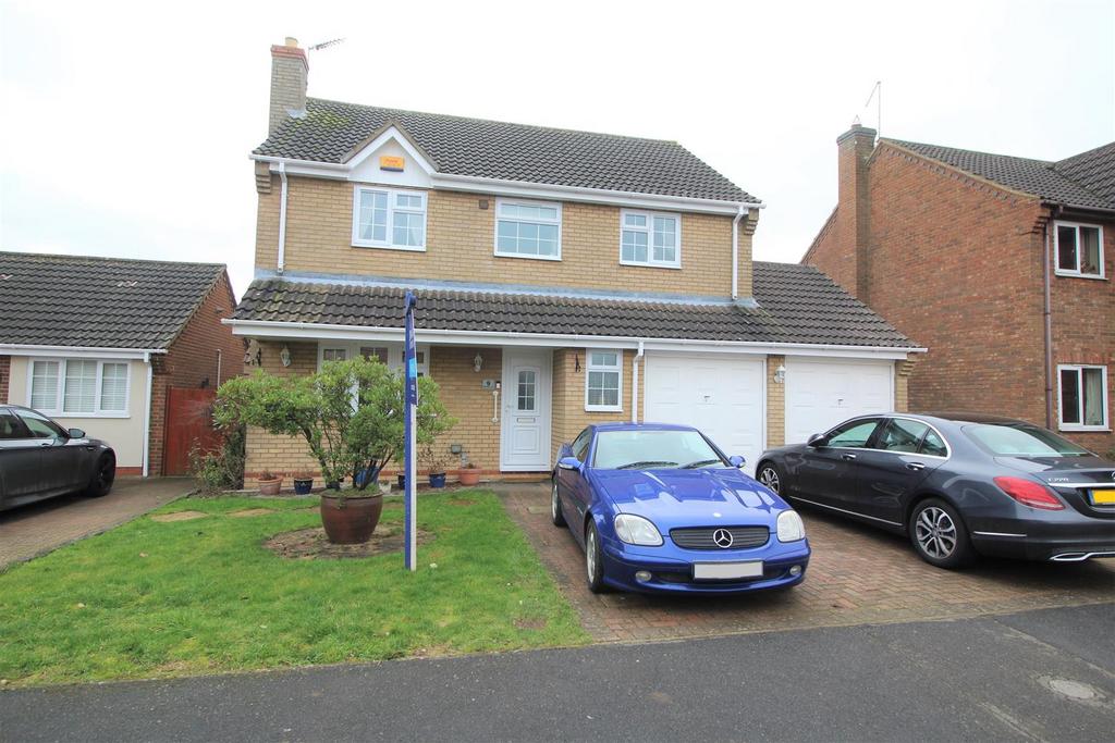 Willowbrook Drive, Coates, Peterborough 4 bed detached house £375,000