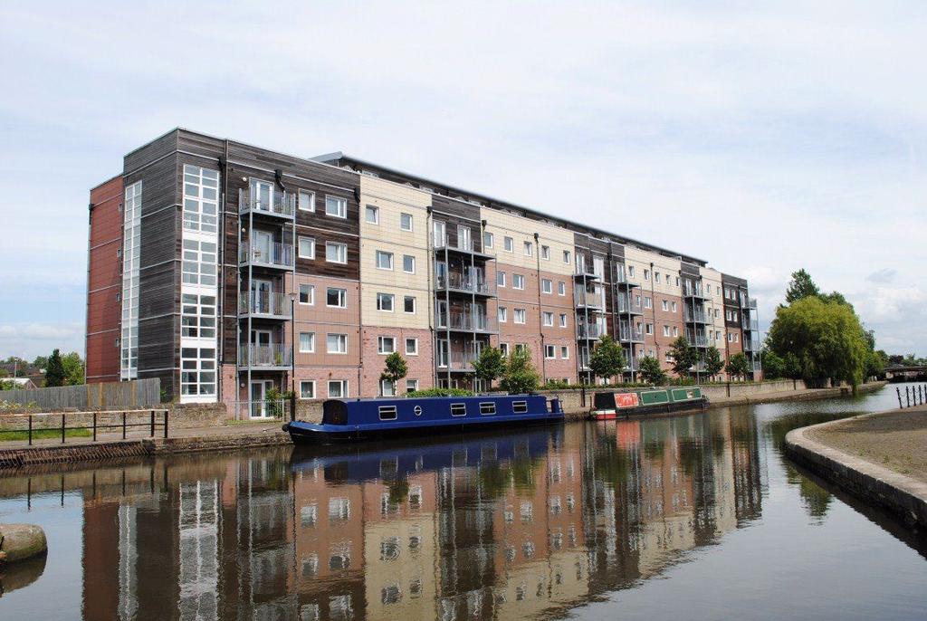 Wharfside, Heritage Way, Wigan WN3 4AT 2 bed apartment £700 pcm (£162 pw)