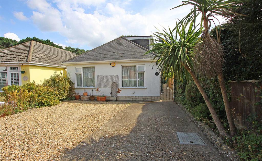 Pine Vale Crescent, Bournemouth 4 bed detached bungalow £425,000