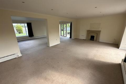 4 bedroom detached house for sale, Showell, Chippenham