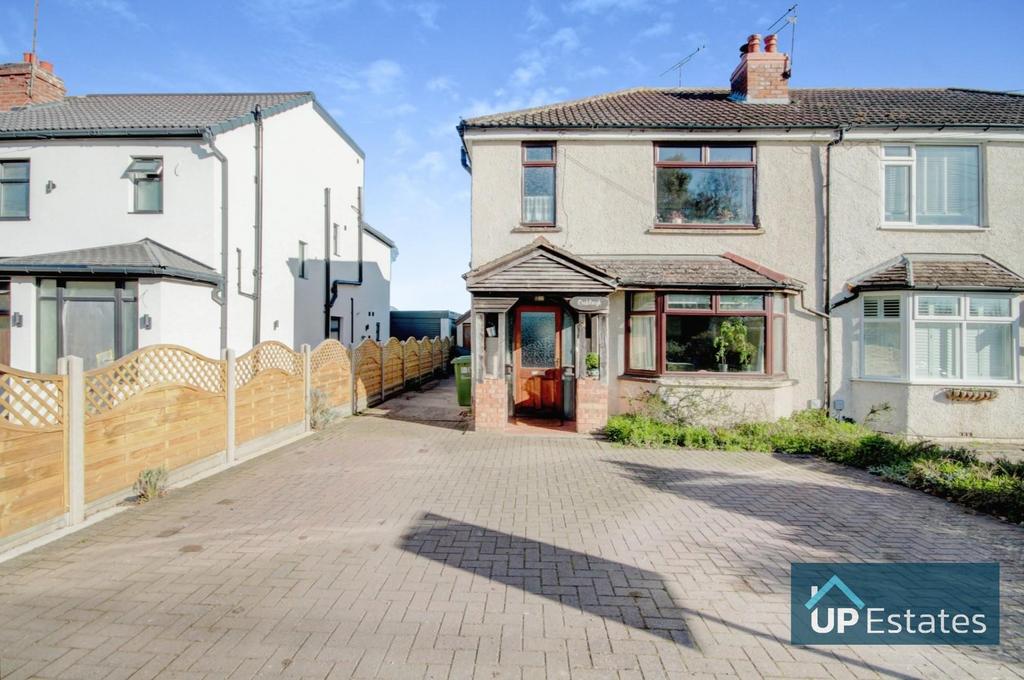 Stoneleigh Road, Bubbenhall, Coventry 3 bed semidetached house for