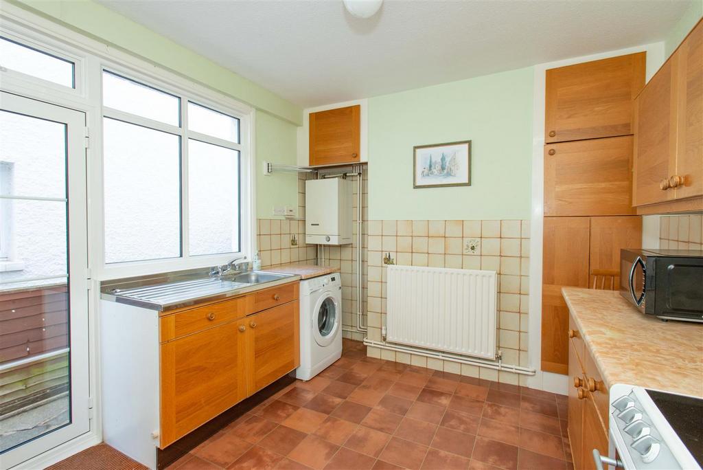 2023.02.17 34 St Johns Rd, BR5 1 HX-6973.jpg