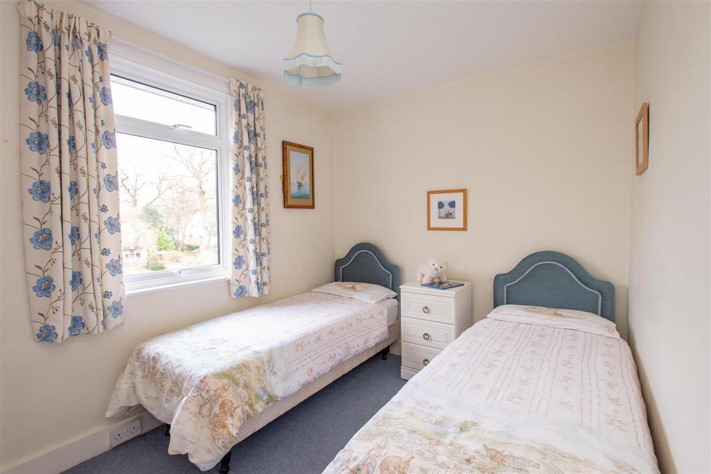 2023.02.17 34 St Johns Rd, BR5 1 HX-6998.jpg