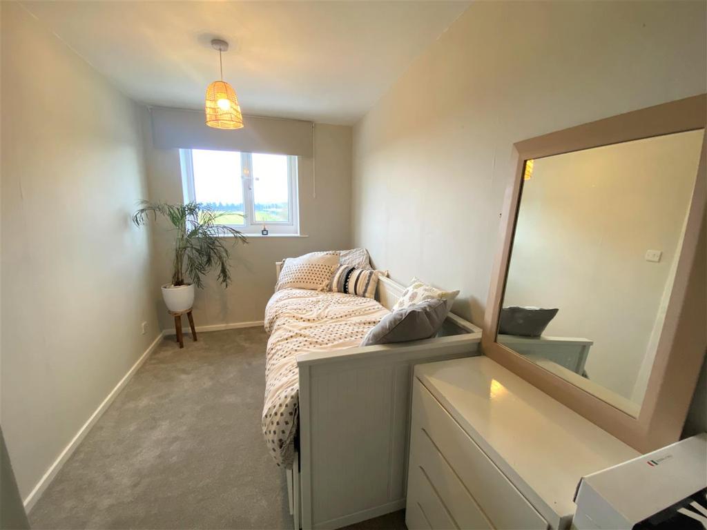 Bedroom 2.JPG