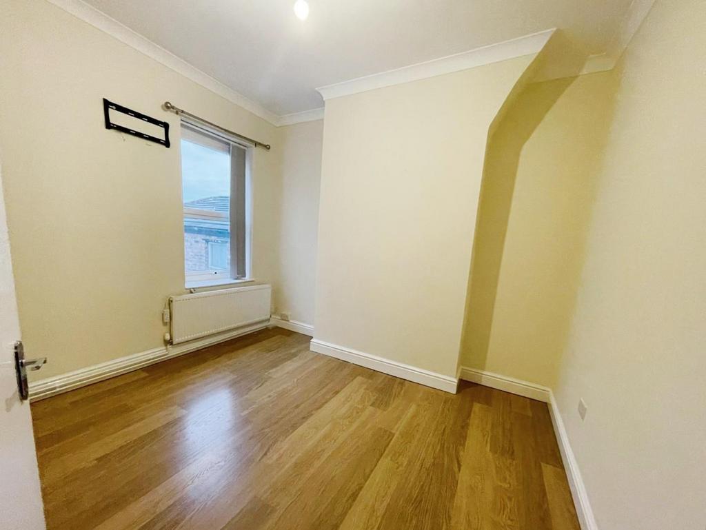 Flat 2: bedroom