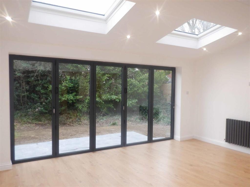 Merley Gate, Morpeth 4 bed detached house £1,500 pcm (£346 pw)