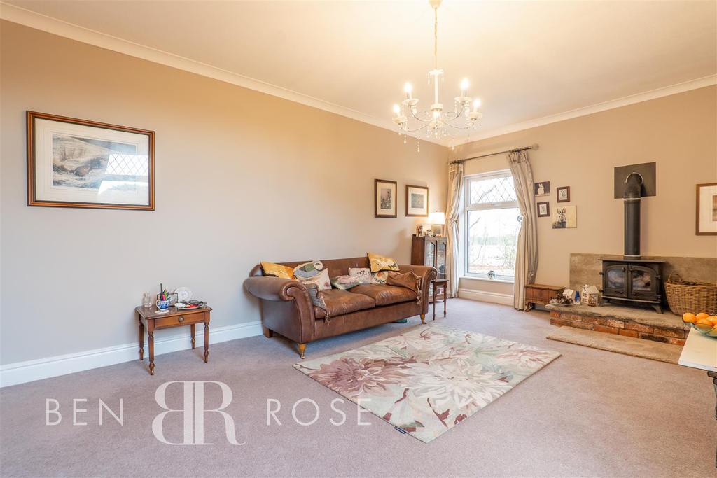 Midge Hall Lane, Midge Hall, Leyland 4 bed detached house £639,995