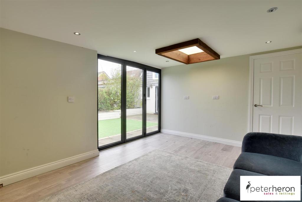 Sun/Family Room
