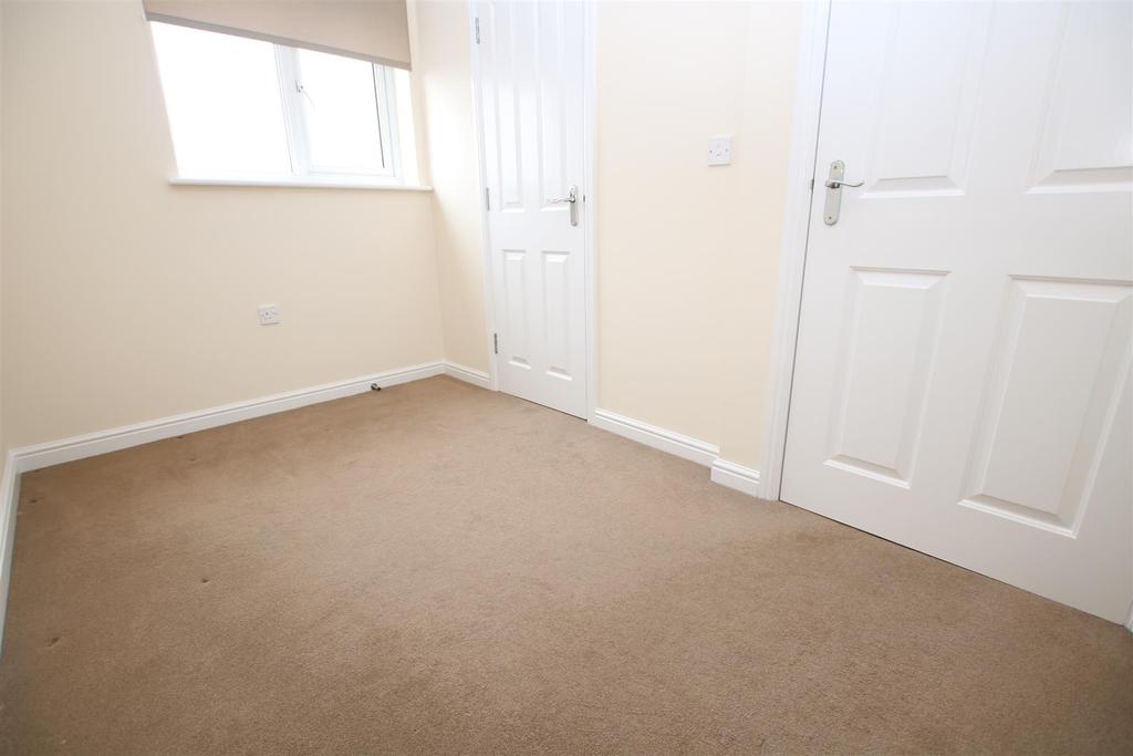 Bedroom 2.JPG