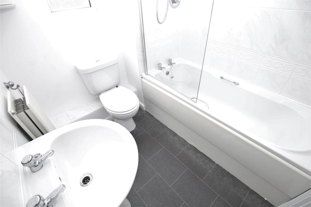 Bathroom.JPG
