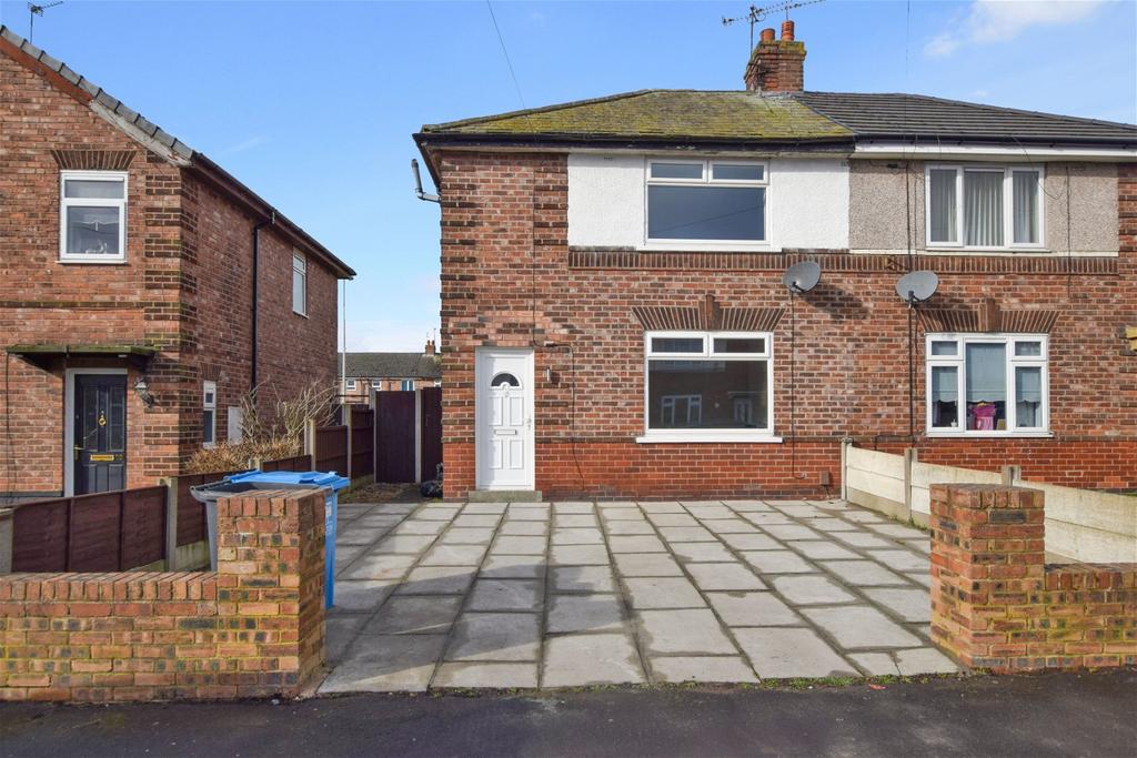 Brunner Road, Widnes 3 bed semidetached house £150,000