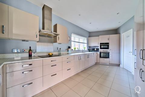 4 bedroom detached house for sale, Kingsborough Drive, Eastchurch, Sheerness, Kent, ME12