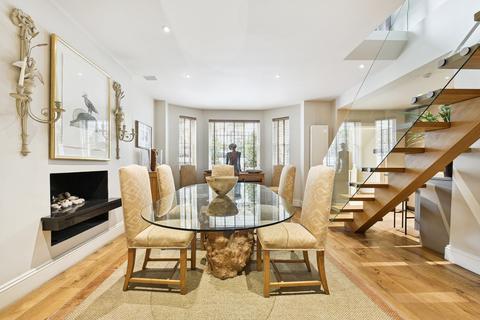 3 bedroom flat to rent, Inverness Gardens, London