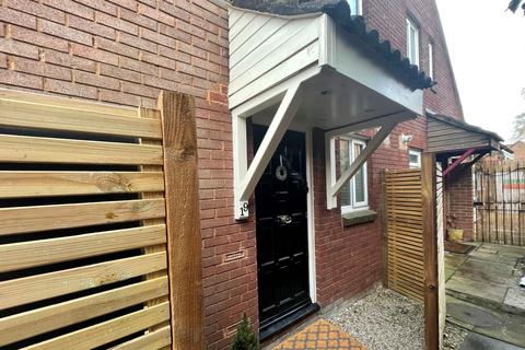 19 Truesdale Road, London, E6 5PT