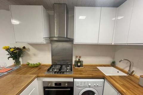 19 Truesdale Road, London, E6 5PT