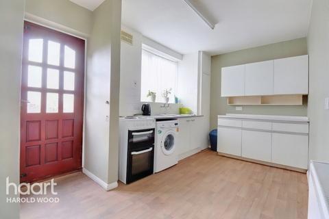 96 Straight Road, Harold Hill, Romford, RM3 8AB
