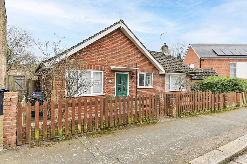Westbrook Road, CR7, Thornton Heath, CR7 2 bed bungalow for sale £500,000