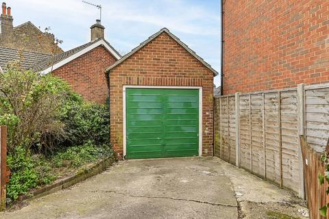 31 Westbrook Road, Thornton Heath, CR7 8PS