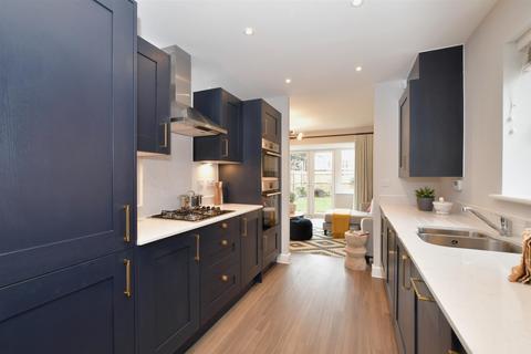 4 bedroom semi-detached house for sale, Shopwhyke Road, Indigo Park, Chichester, West Sussex