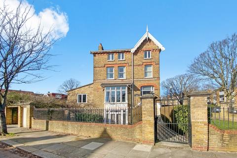 2 bedroom flat to rent, Churchfield Road, Ealing, W13