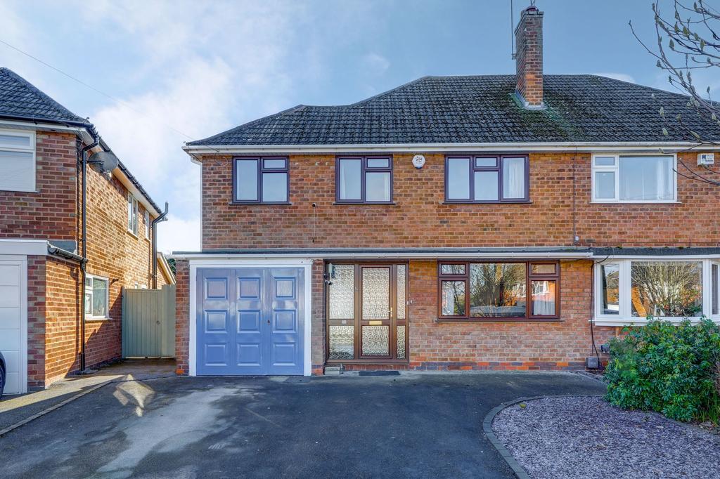 Clive Road, Balsall Common, CV7 4 bed semidetached house for sale £