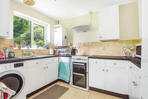 2 bedroom semi-detached bungalow for sale - Wolvercote,  North Oxford,  OX2