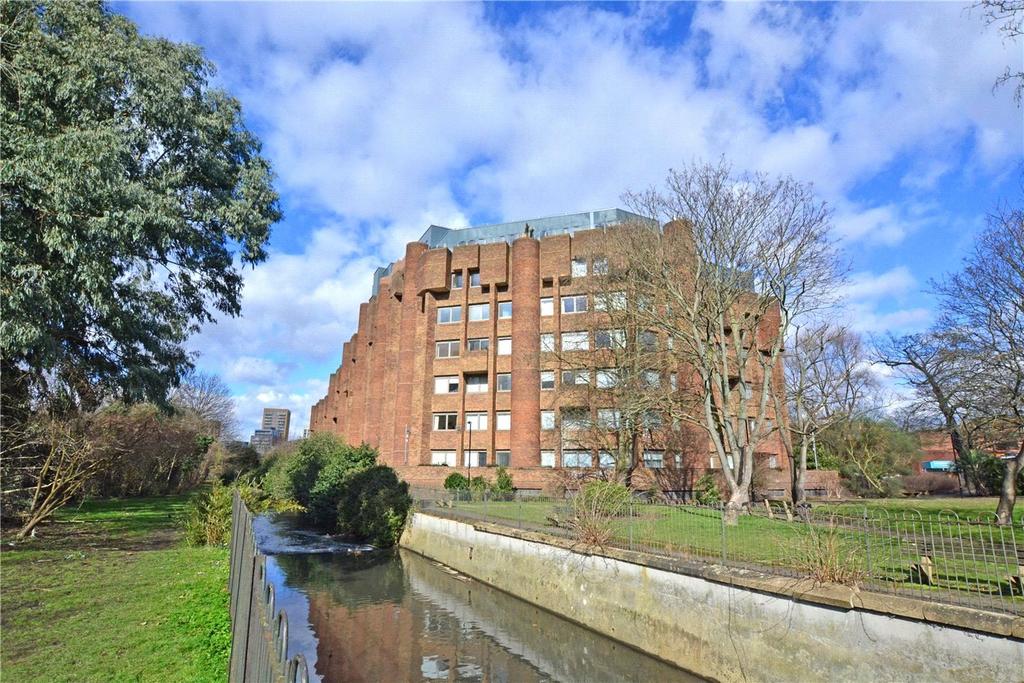 Riverdale House, 68 Molesworth Street, Lewisham, London, SE13 Studio