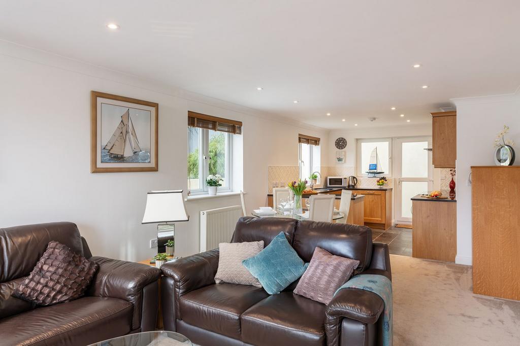 Open plan Inglewood Kingswear