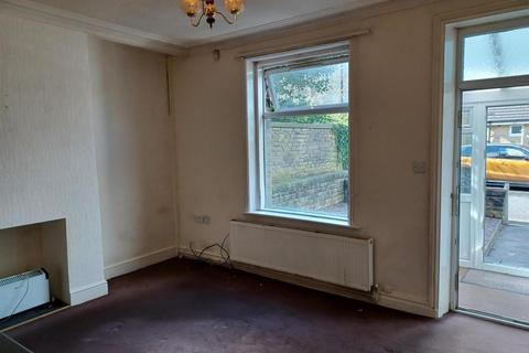 2 bedroom end of terrace house for sale, Scarborough Terrace,, Elland