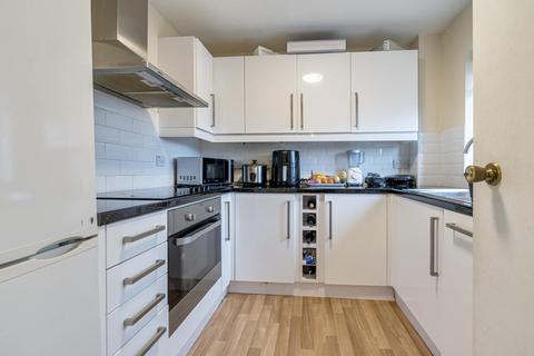 2 bedroom flat for sale - St. Benedicts Close, Tooting