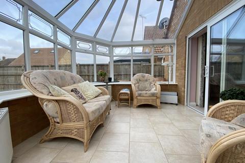 14a Fairlie, Ringwood, BH24 1TS