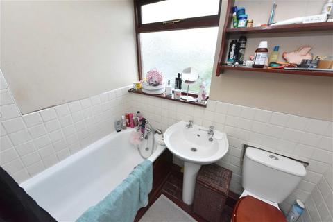 15 Manor Avenue, Burscough, Ormskirk, L40 7TH