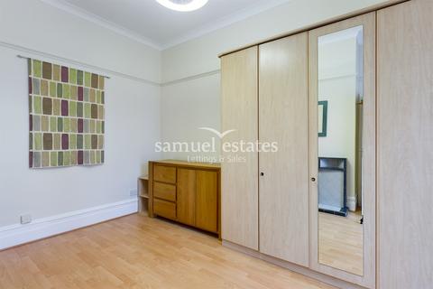 undefined, Mitcham Lane, Streatham, SW16