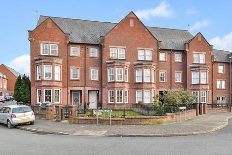 5 bedroom terraced house to rent, Bretland Drive, Grappenhall, Warrington, WA4 3TD