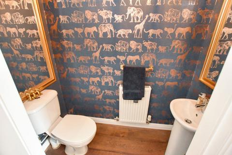 5 bedroom terraced house to rent, Bretland Drive, Grappenhall, Warrington, WA4 3TD