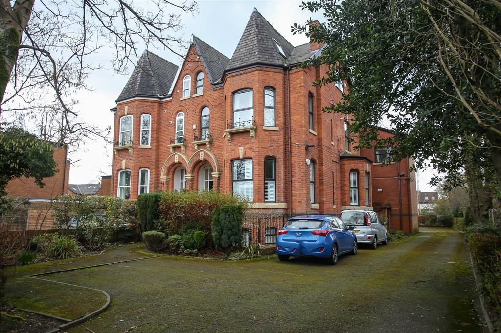 Heaton Moor Road, Heaton Moor... 2 bed flat £1,200 pcm (£277 pw)