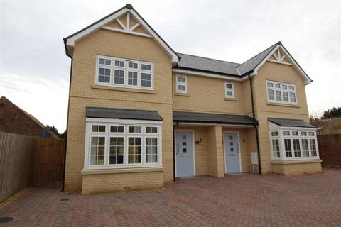 4 bedroom semi-detached house for sale, South Park Street, Chatteris