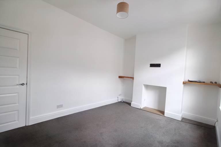 Gisburn Street, Barnoldswick BB18 3 bed end of terrace house £130,000