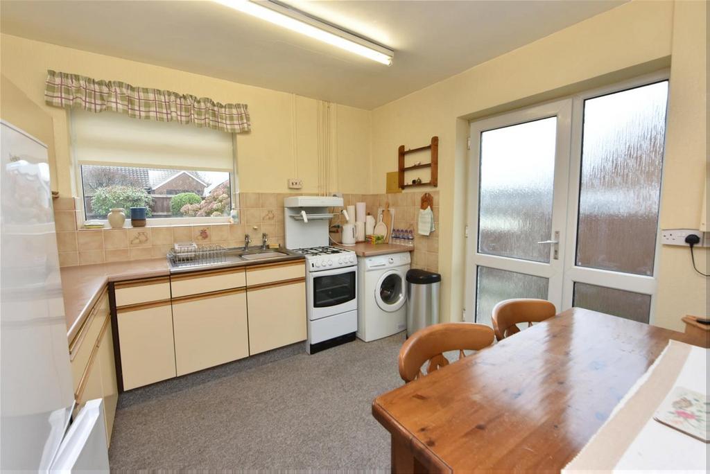 Redwood Drive, Ormskirk 3 bed semidetached bungalow for sale £230,000
