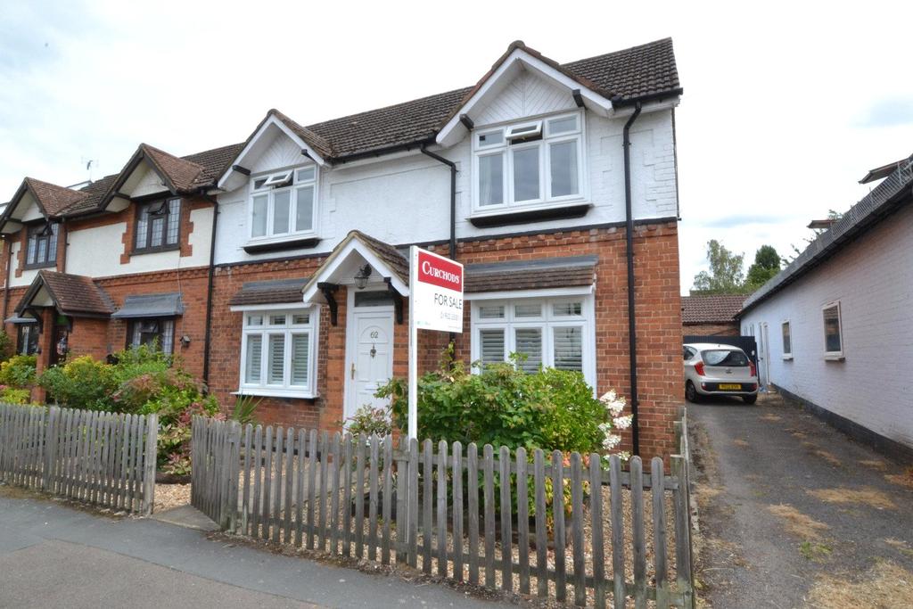 Station Road, West Byfleet, KT14 2 bed semidetached house £1,800 pcm