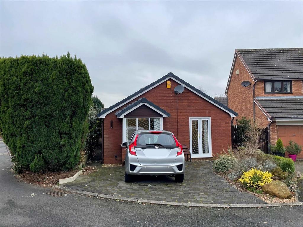 Hall Brow Close, Ormskirk 3 bed detached bungalow £280,000