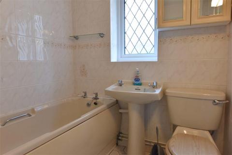 8 Hall Brow Close, Ormskirk, L39 2YX